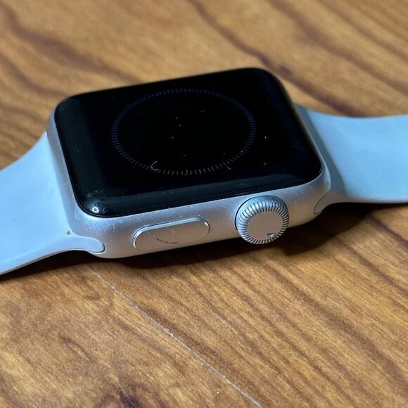 Apple Watch Series 3 Silver 38mm White Silicone Sport Band Aluminum Case - Picture 4 of 12